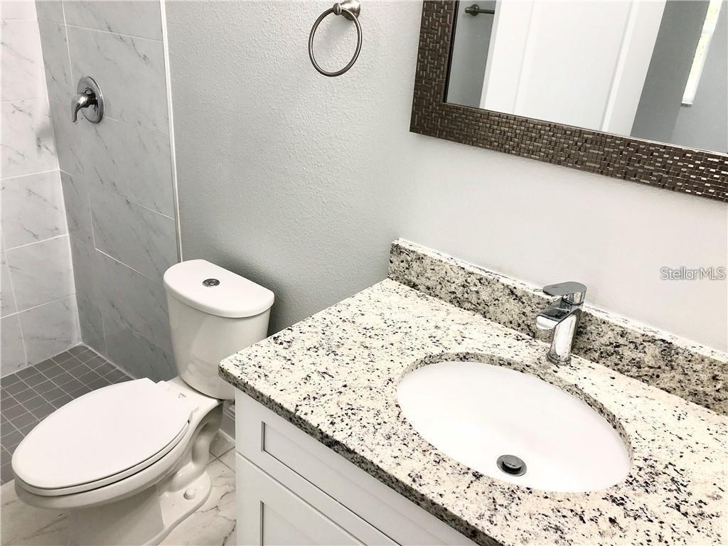 Image 6 of 6 For 717 Camel Court A