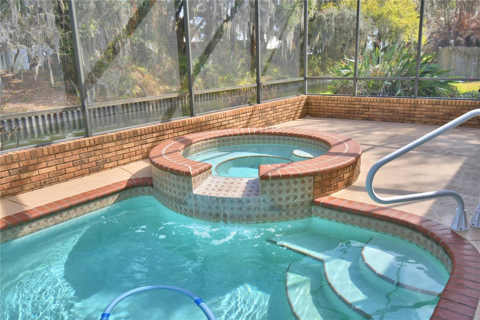 Image 12 of 83 For 12 Bridgewater Drive