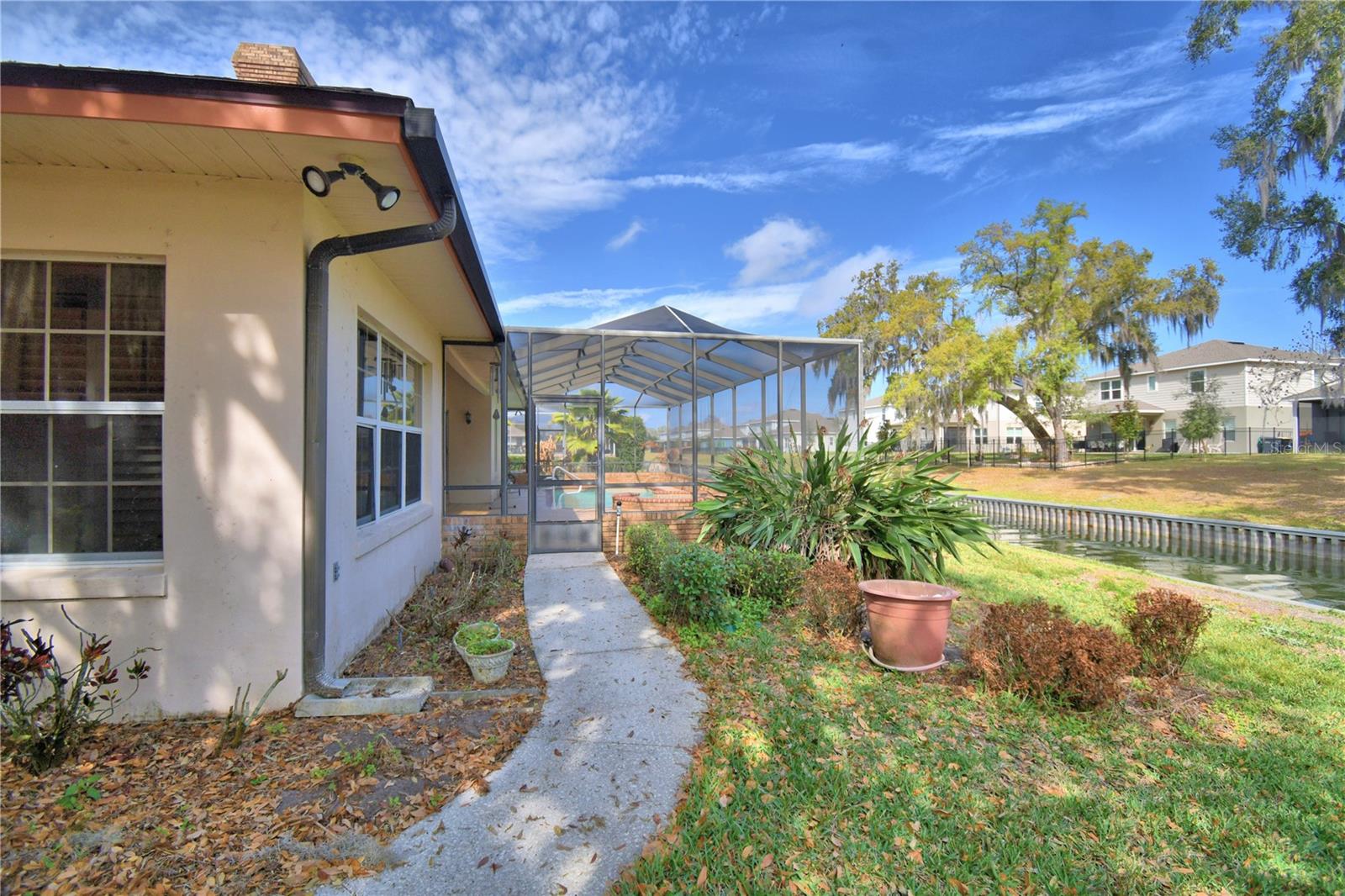 Image 15 of 83 For 12 Bridgewater Drive