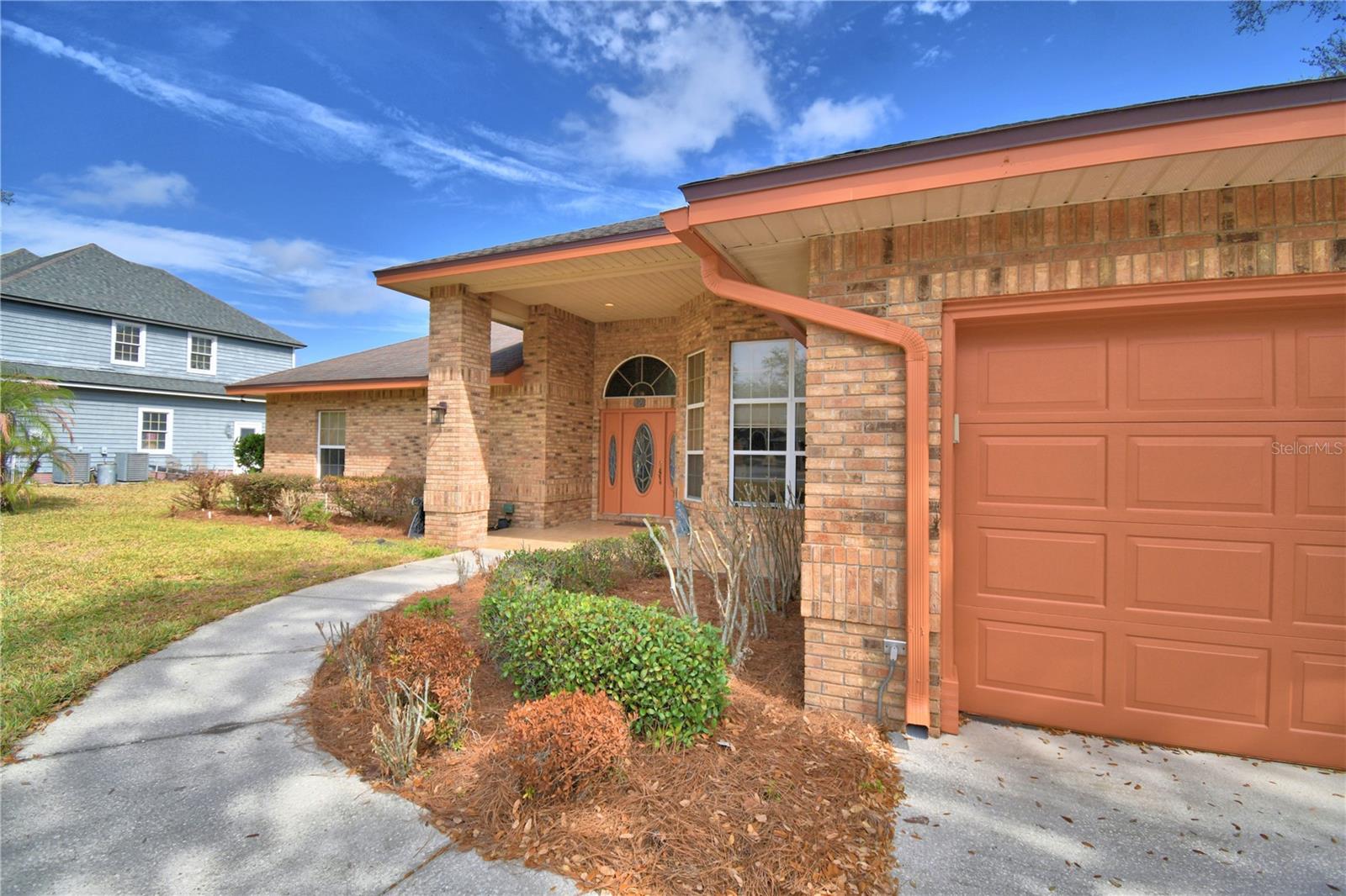 Image 18 of 83 For 12 Bridgewater Drive