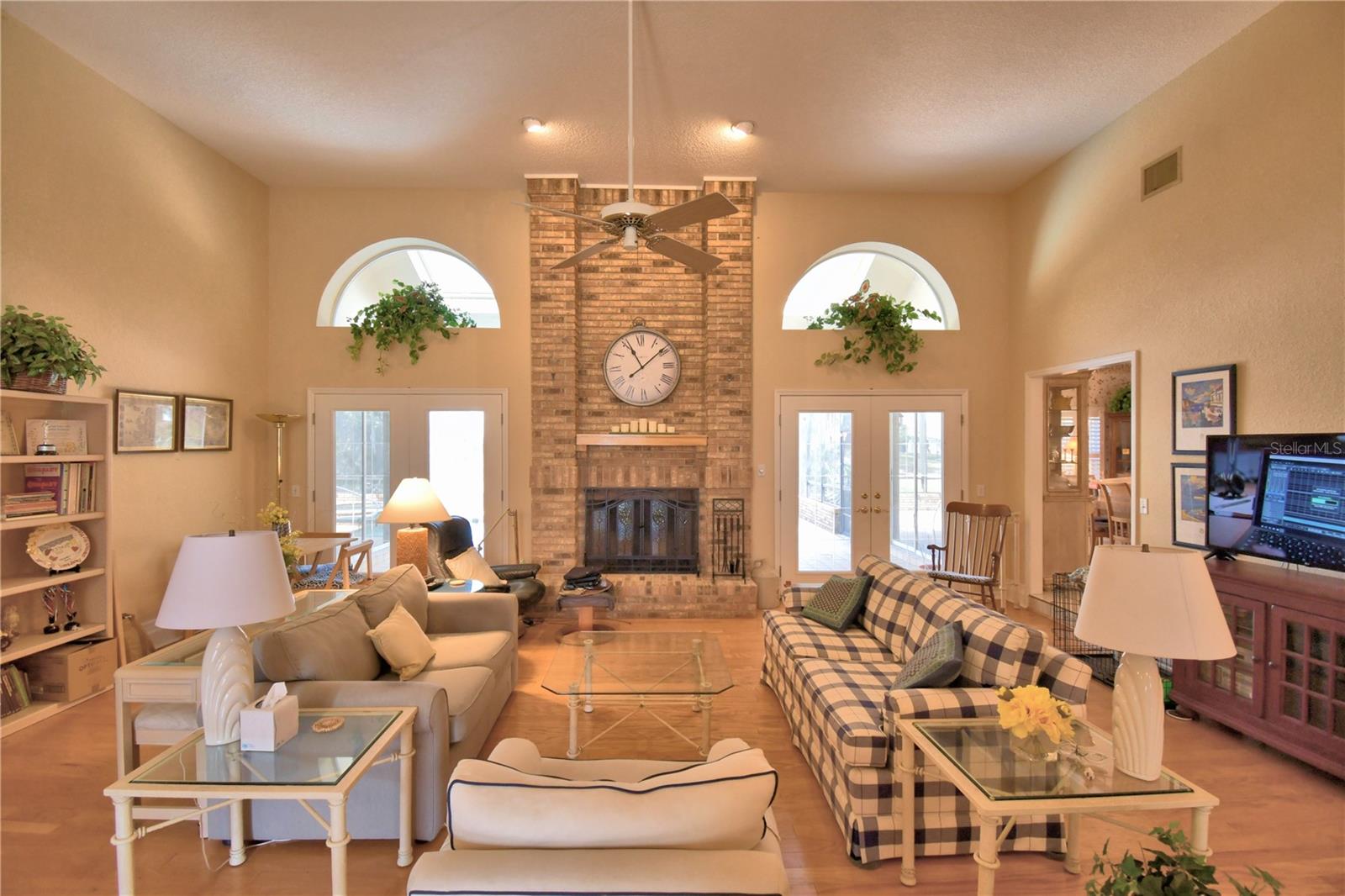 Image 21 of 83 For 12 Bridgewater Drive