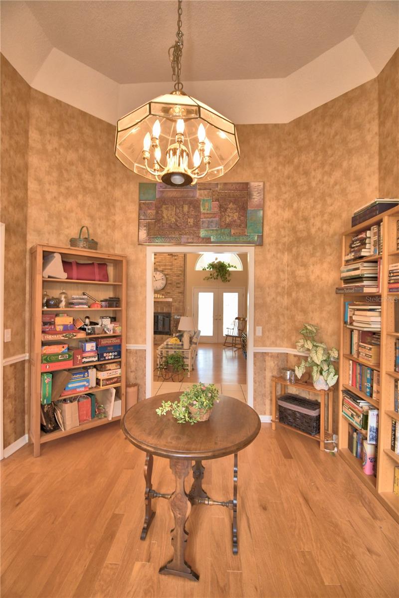 Image 30 of 83 For 12 Bridgewater Drive