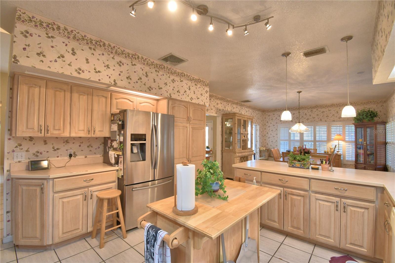 Image 37 of 83 For 12 Bridgewater Drive