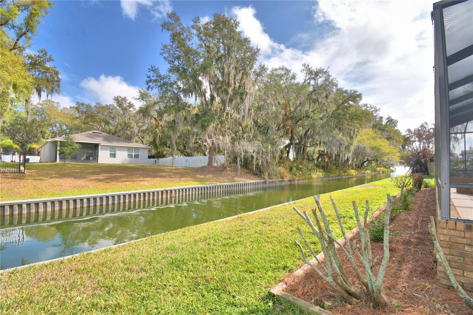 Image 4 of 83 For 12 Bridgewater Drive