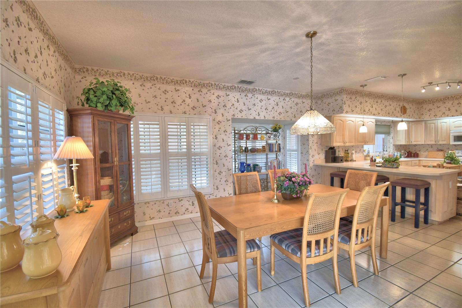 Image 41 of 83 For 12 Bridgewater Drive