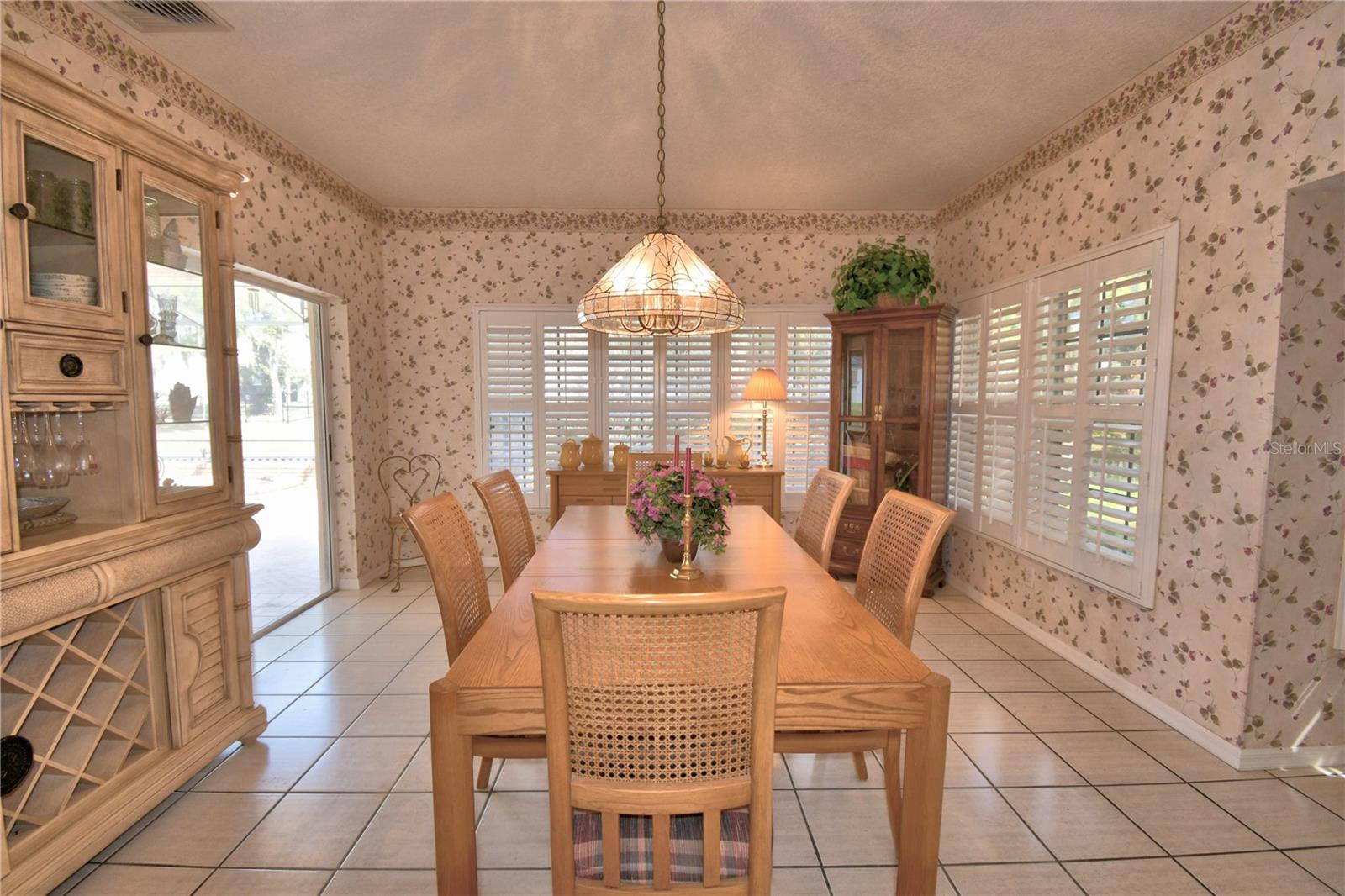 Image 42 of 83 For 12 Bridgewater Drive