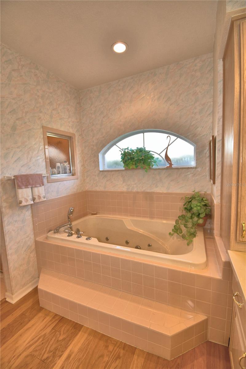 Image 68 of 83 For 12 Bridgewater Drive