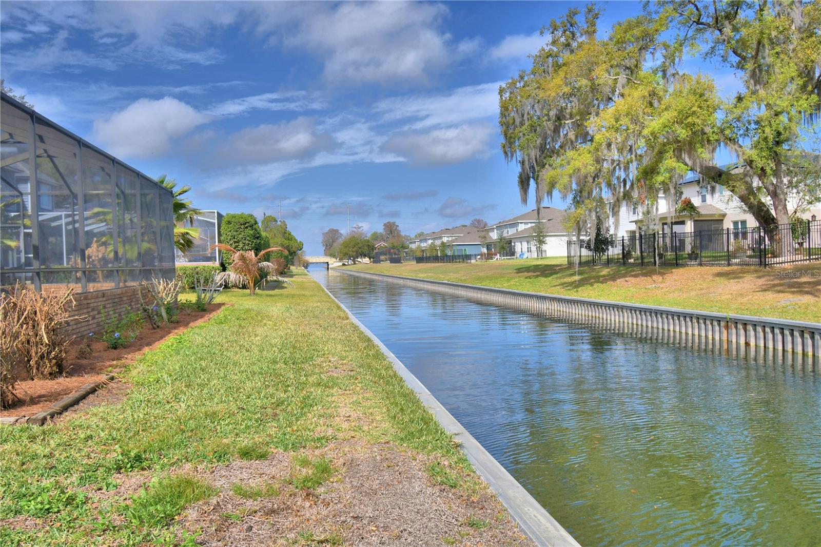 Image 7 of 83 For 12 Bridgewater Drive