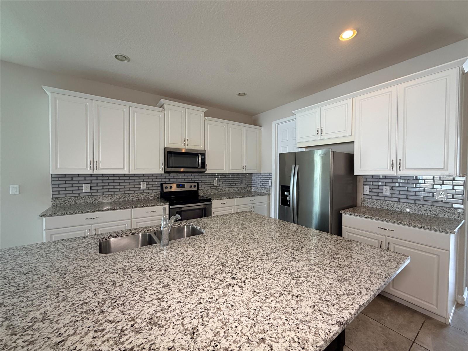 Image 10 of 35 For 2412 Annacella Avenue