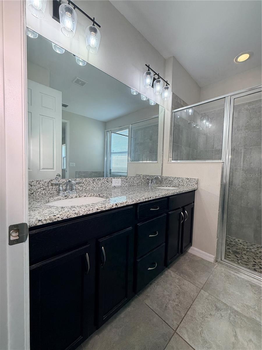 Image 26 of 35 For 2412 Annacella Avenue