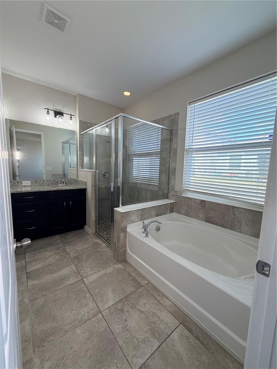 Image 27 of 35 For 2412 Annacella Avenue