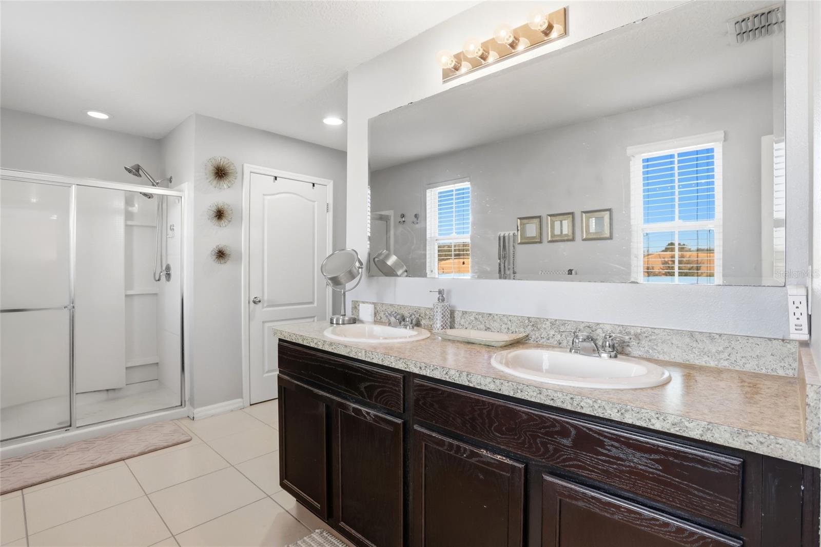 Image 37 of 59 For 3050 Menorca Court