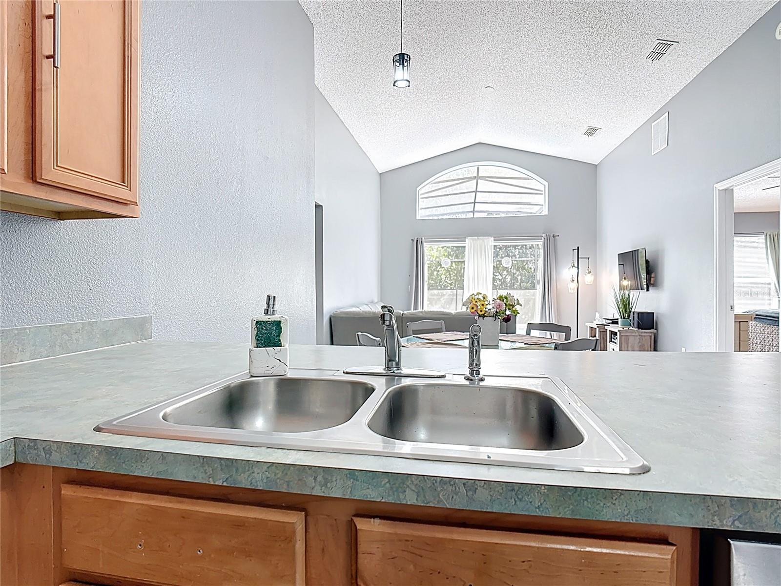 Image 11 of 51 For 168 Hideaway Beach Lane