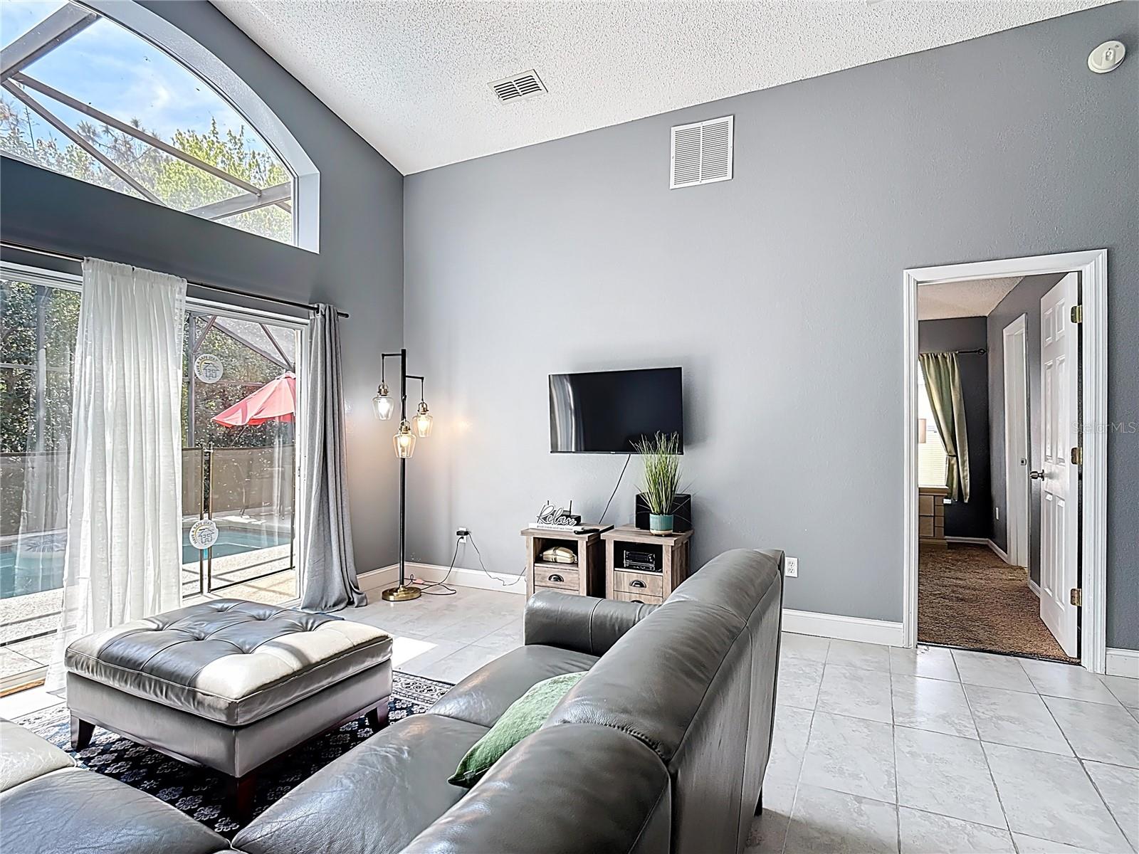 Image 16 of 51 For 168 Hideaway Beach Lane