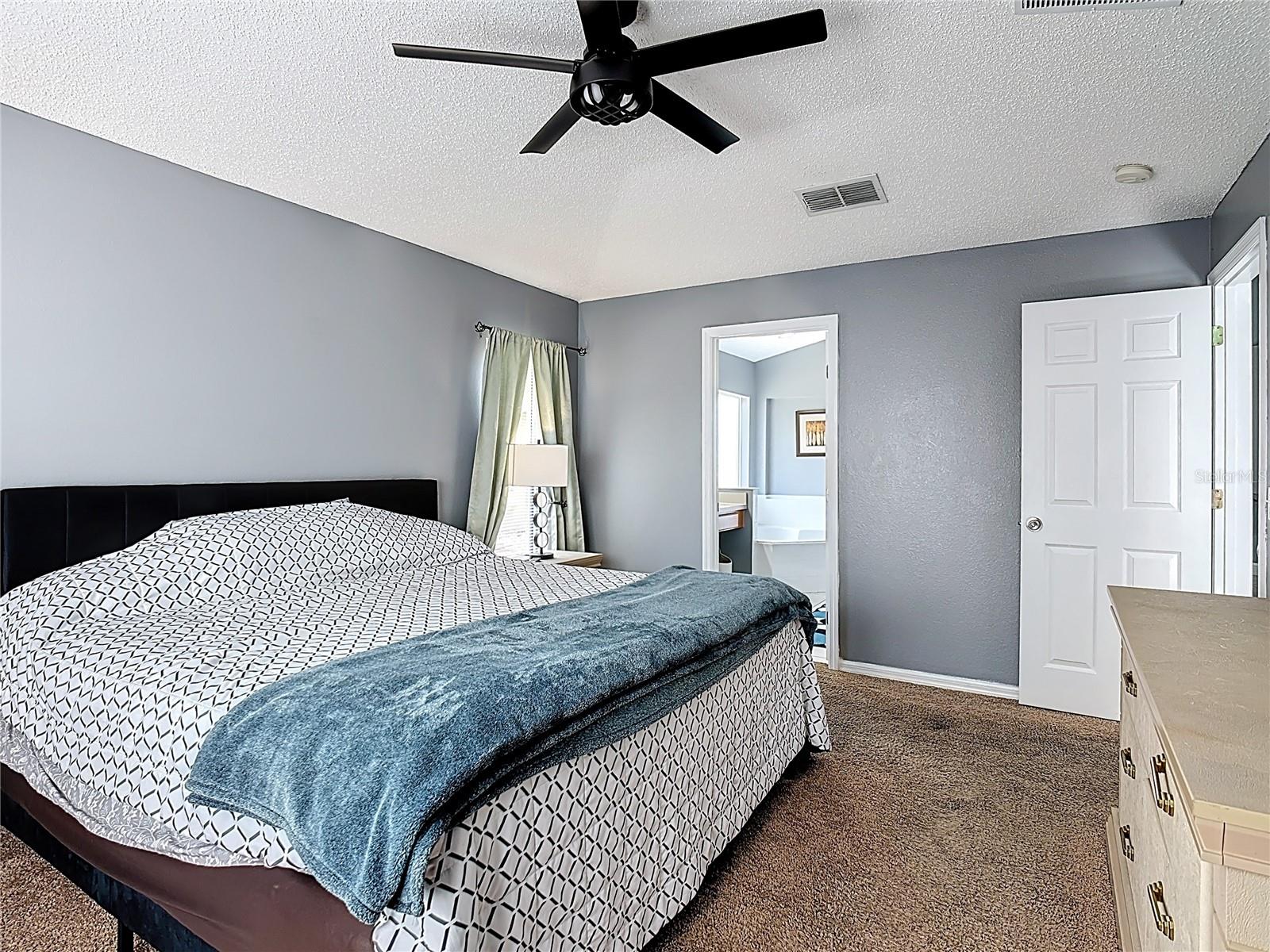 Image 18 of 51 For 168 Hideaway Beach Lane