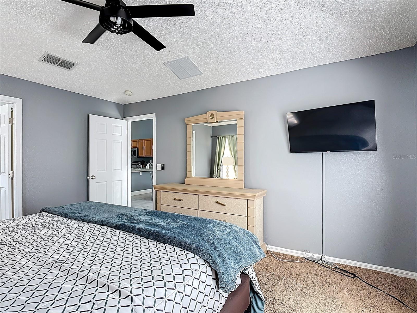 Image 20 of 51 For 168 Hideaway Beach Lane