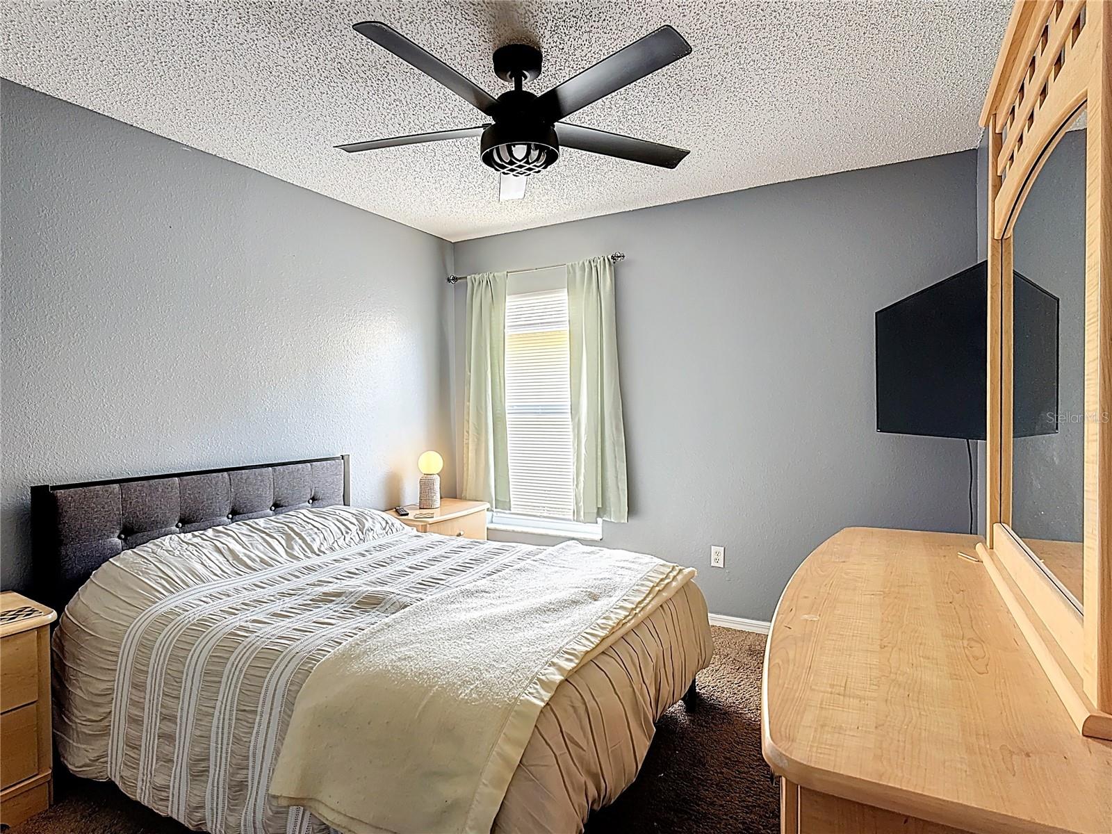 Image 33 of 51 For 168 Hideaway Beach Lane