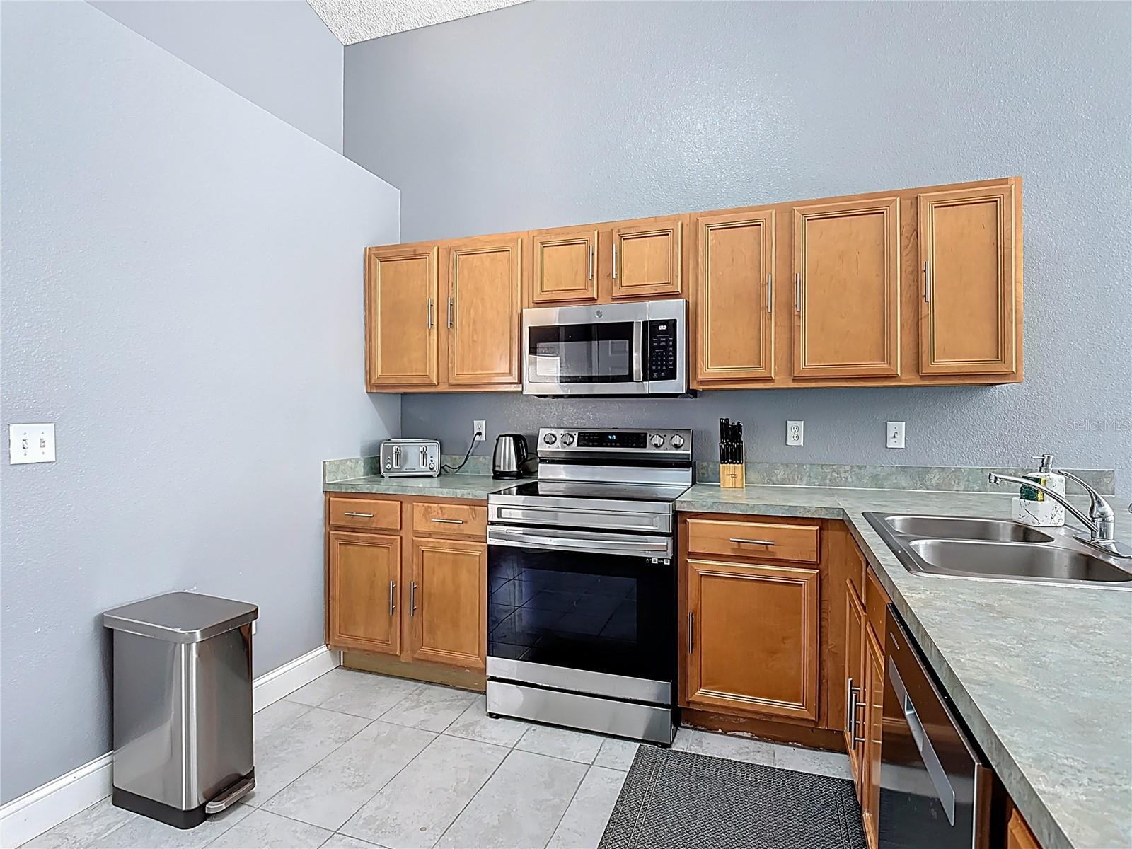 Image 8 of 51 For 168 Hideaway Beach Lane