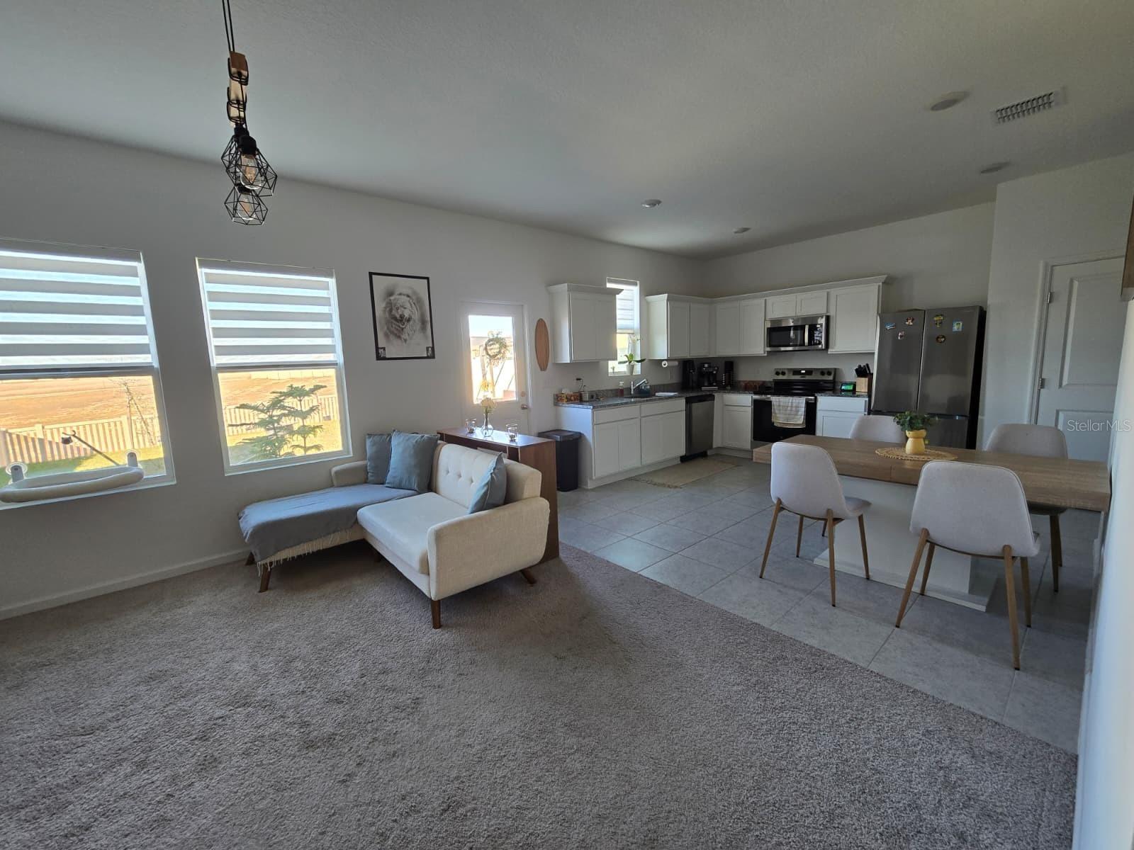 Image 3 of 7 For 2524 Peony Place