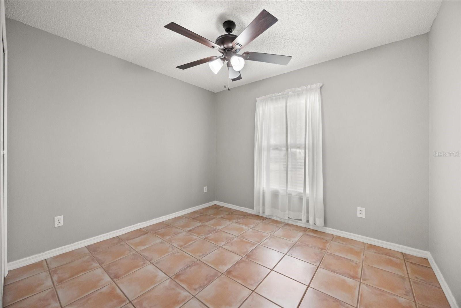 Image 18 of 23 For 1122 Hackberry Drive