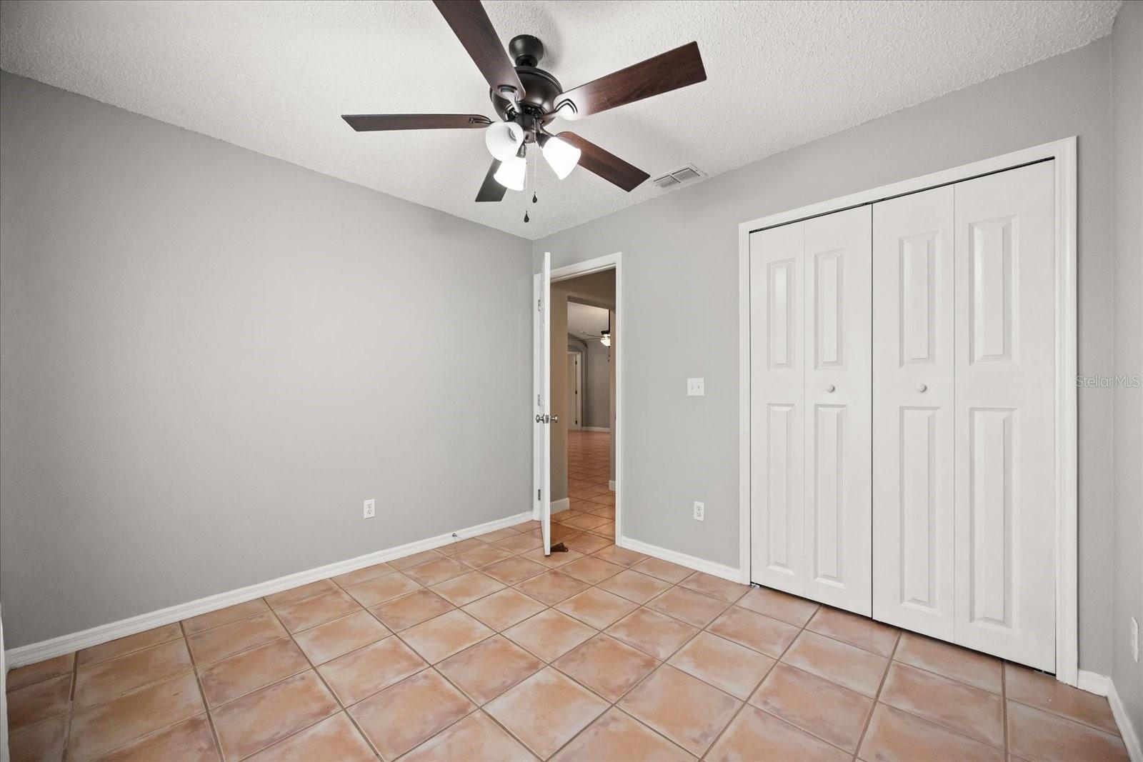 Image 19 of 23 For 1122 Hackberry Drive