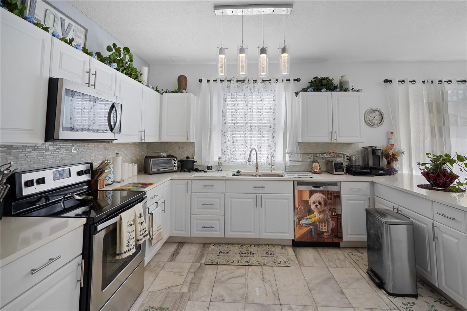 Image 15 of 35 For 4962 Sweet Cedar Circle