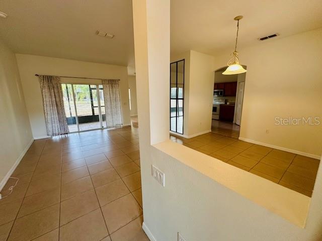 Image 3 of 17 For 4012 Bougainvillea Place