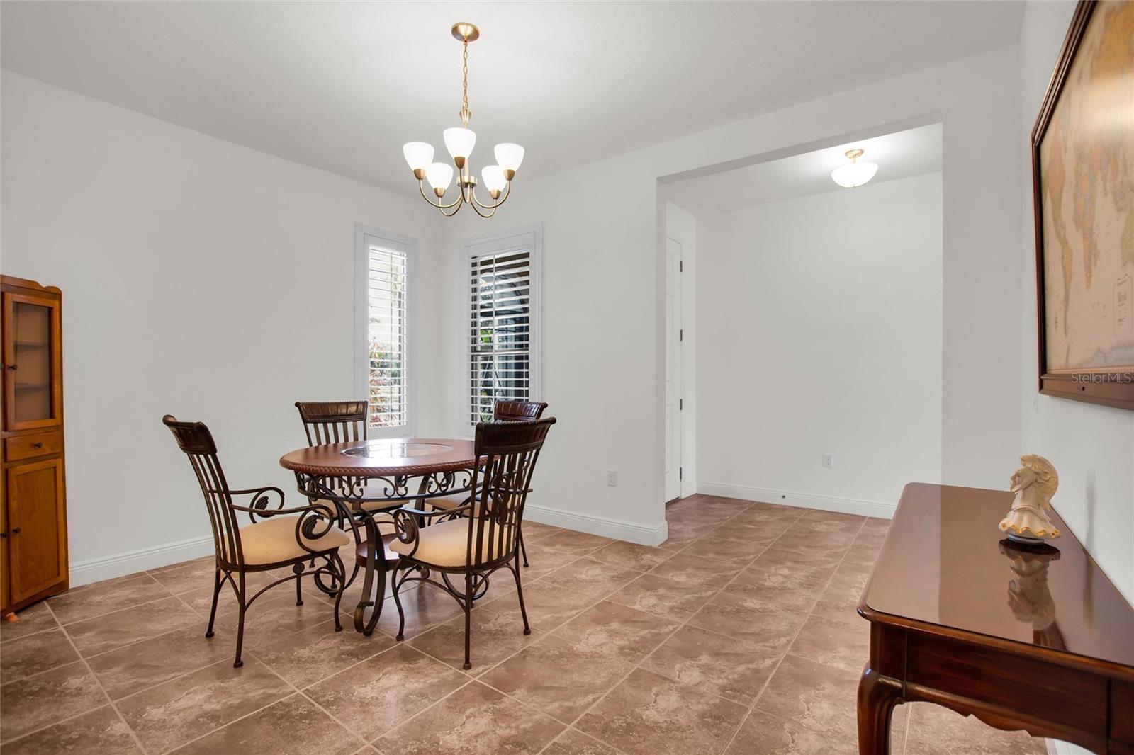 Image 14 of 63 For 531 Villa Park Road