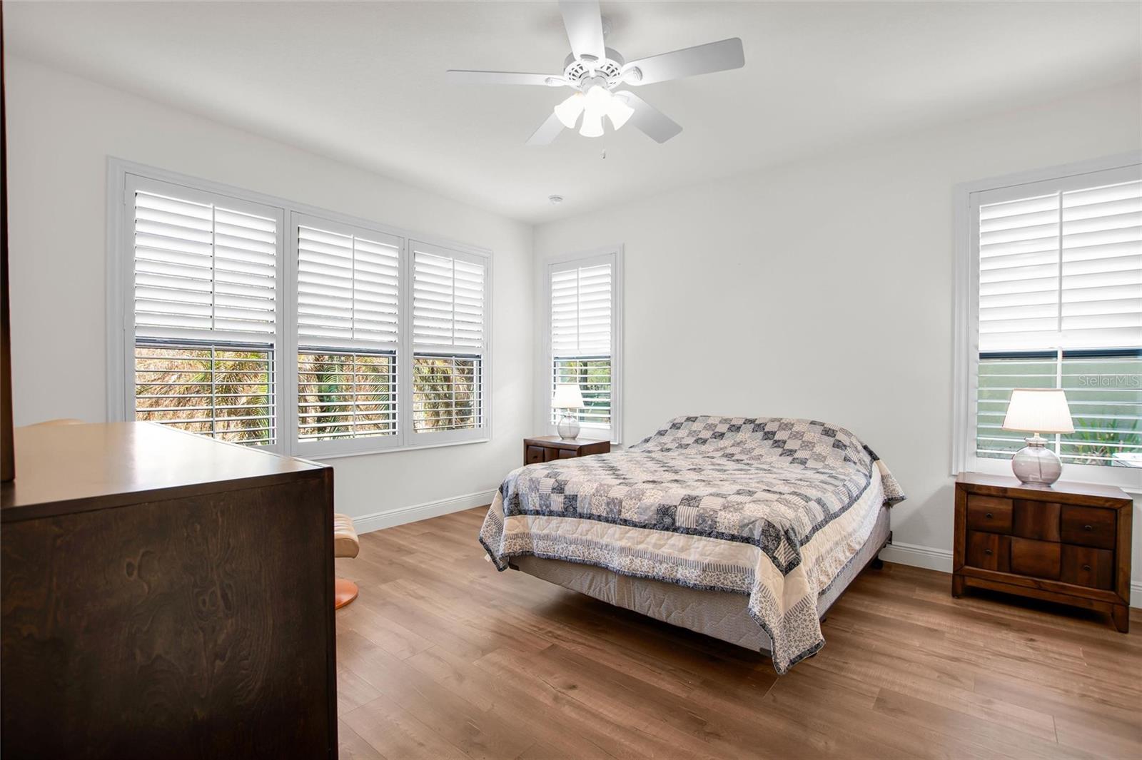 Image 18 of 63 For 531 Villa Park Road