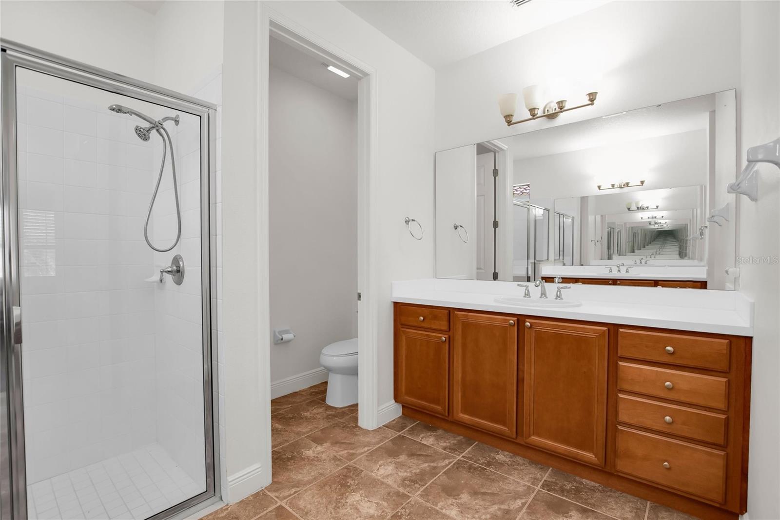 Image 22 of 63 For 531 Villa Park Road