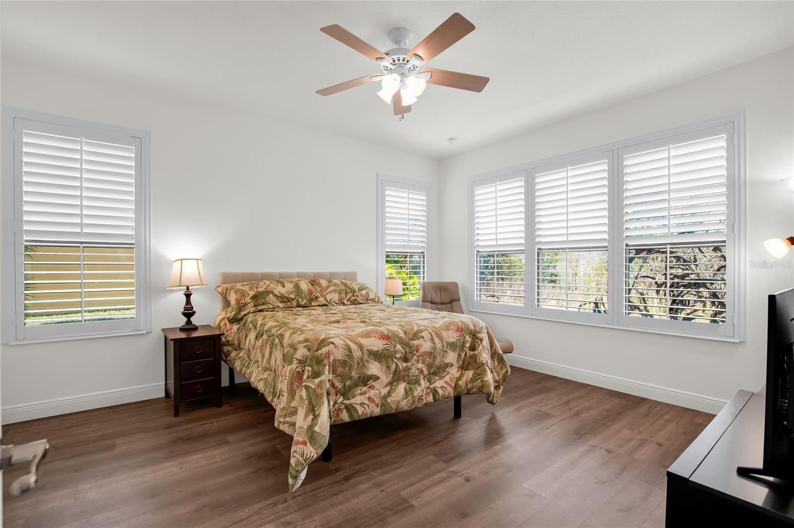 Image 23 of 63 For 531 Villa Park Road