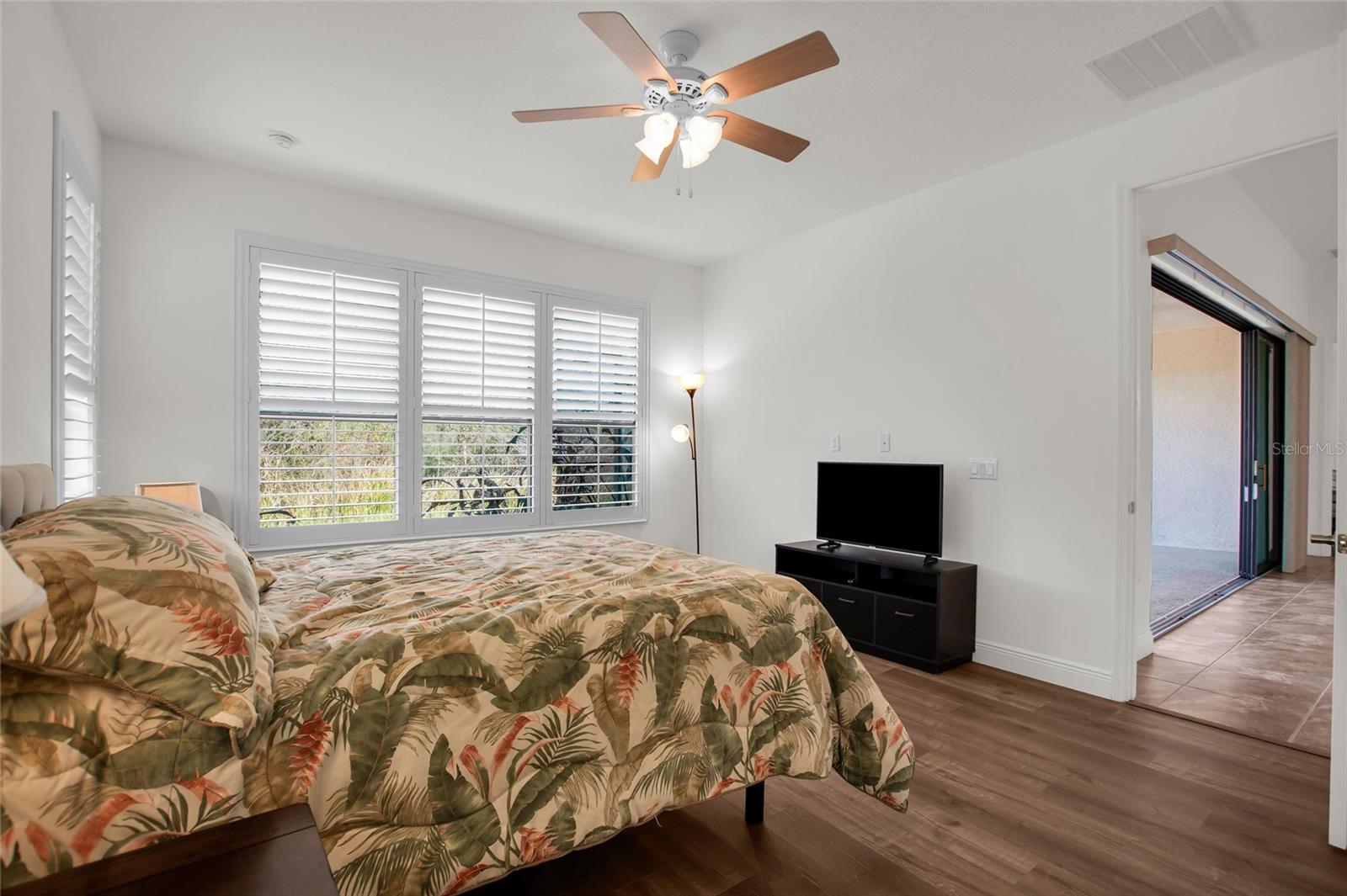 Image 25 of 63 For 531 Villa Park Road