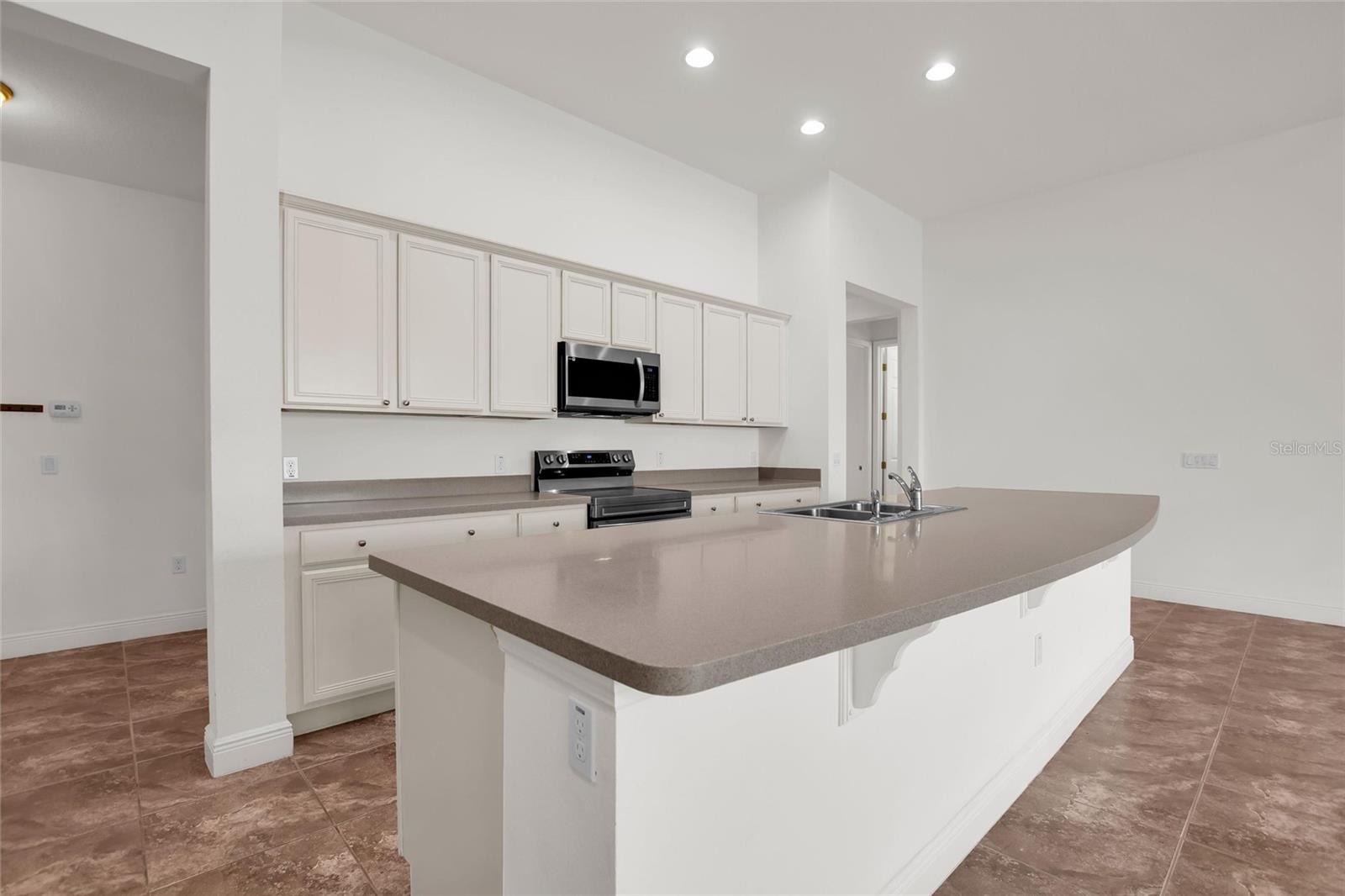 Image 5 of 63 For 531 Villa Park Road