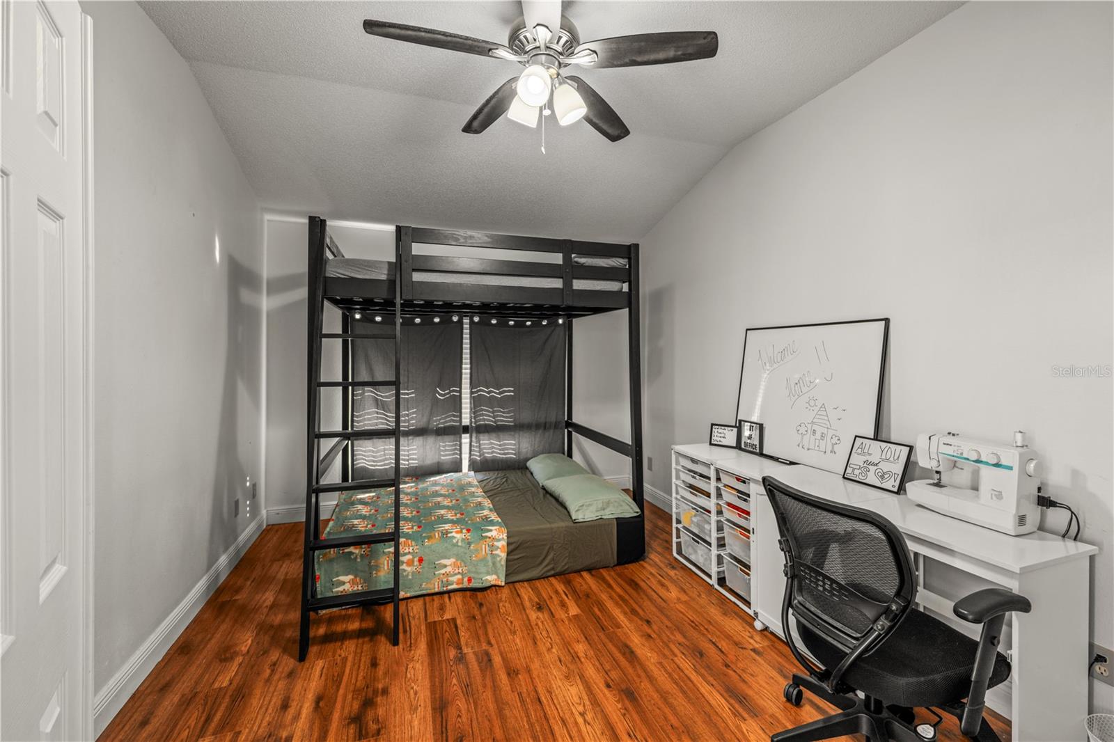 Image 21 of 29 For 12319 Greco Drive