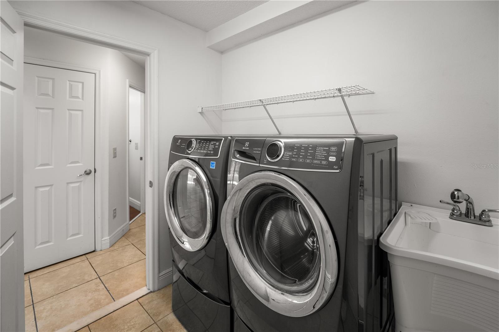 Image 25 of 29 For 12319 Greco Drive