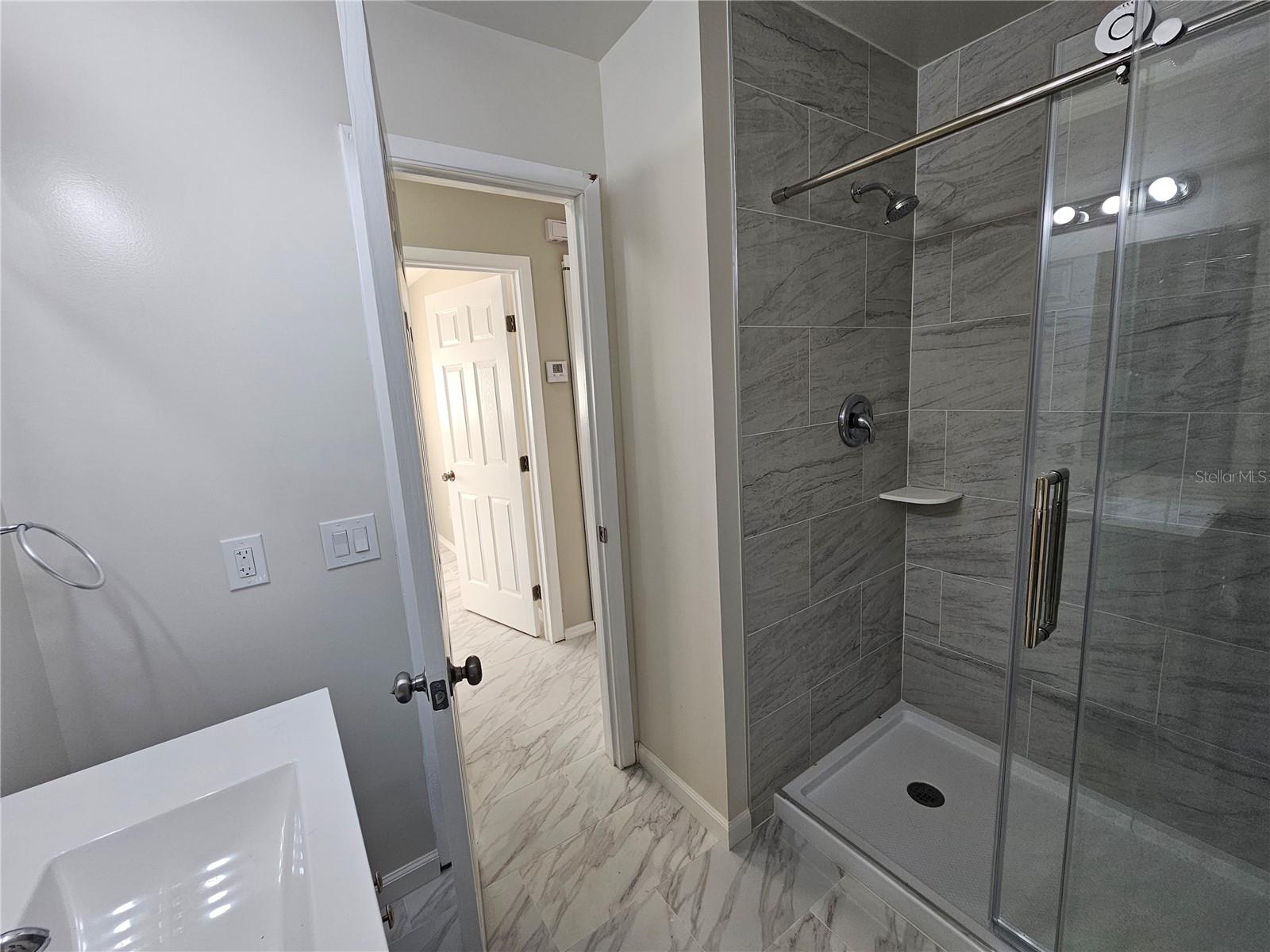 Image 16 of 25 For 1621 17th Street E