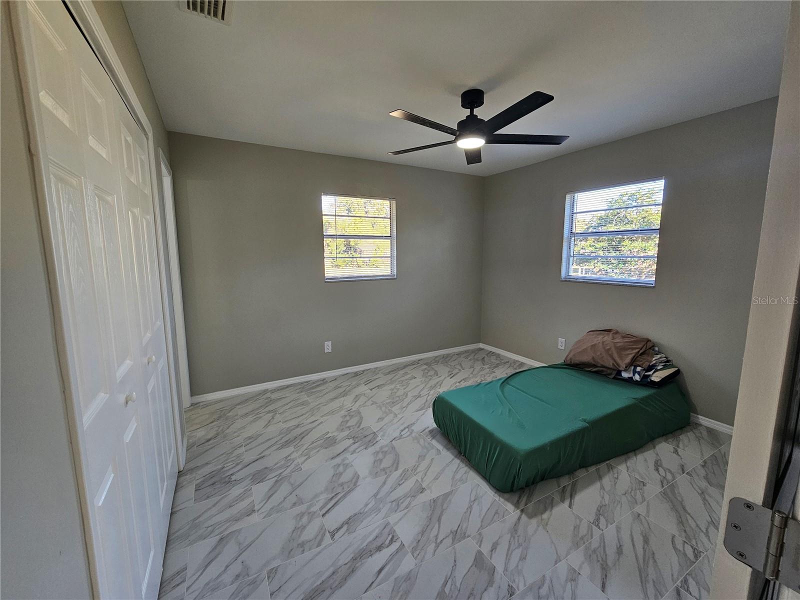 Image 19 of 25 For 1621 17th Street E