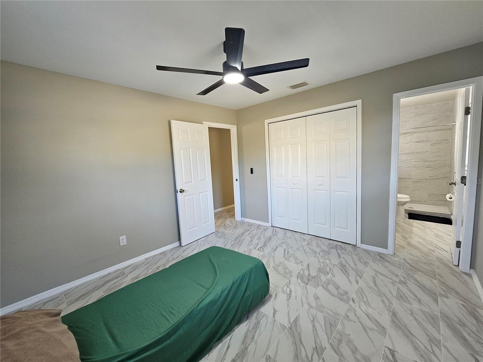 Image 20 of 25 For 1621 17th Street E