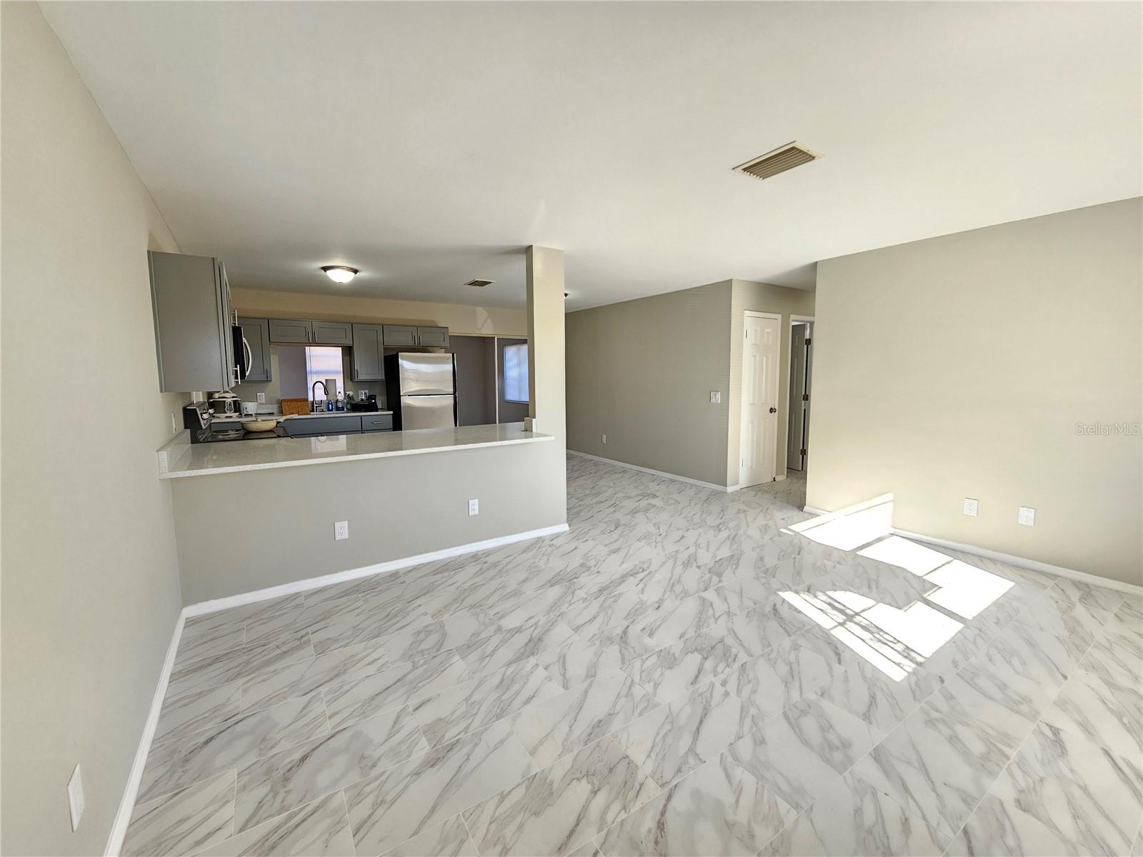 Image 4 of 25 For 1621 17th Street E