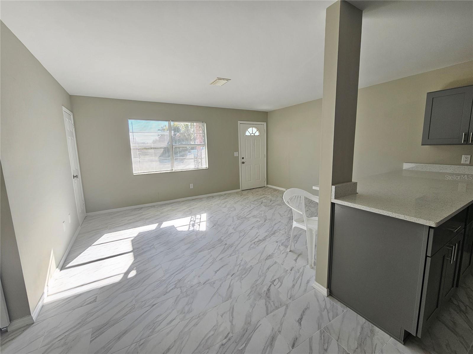 Image 5 of 25 For 1621 17th Street E