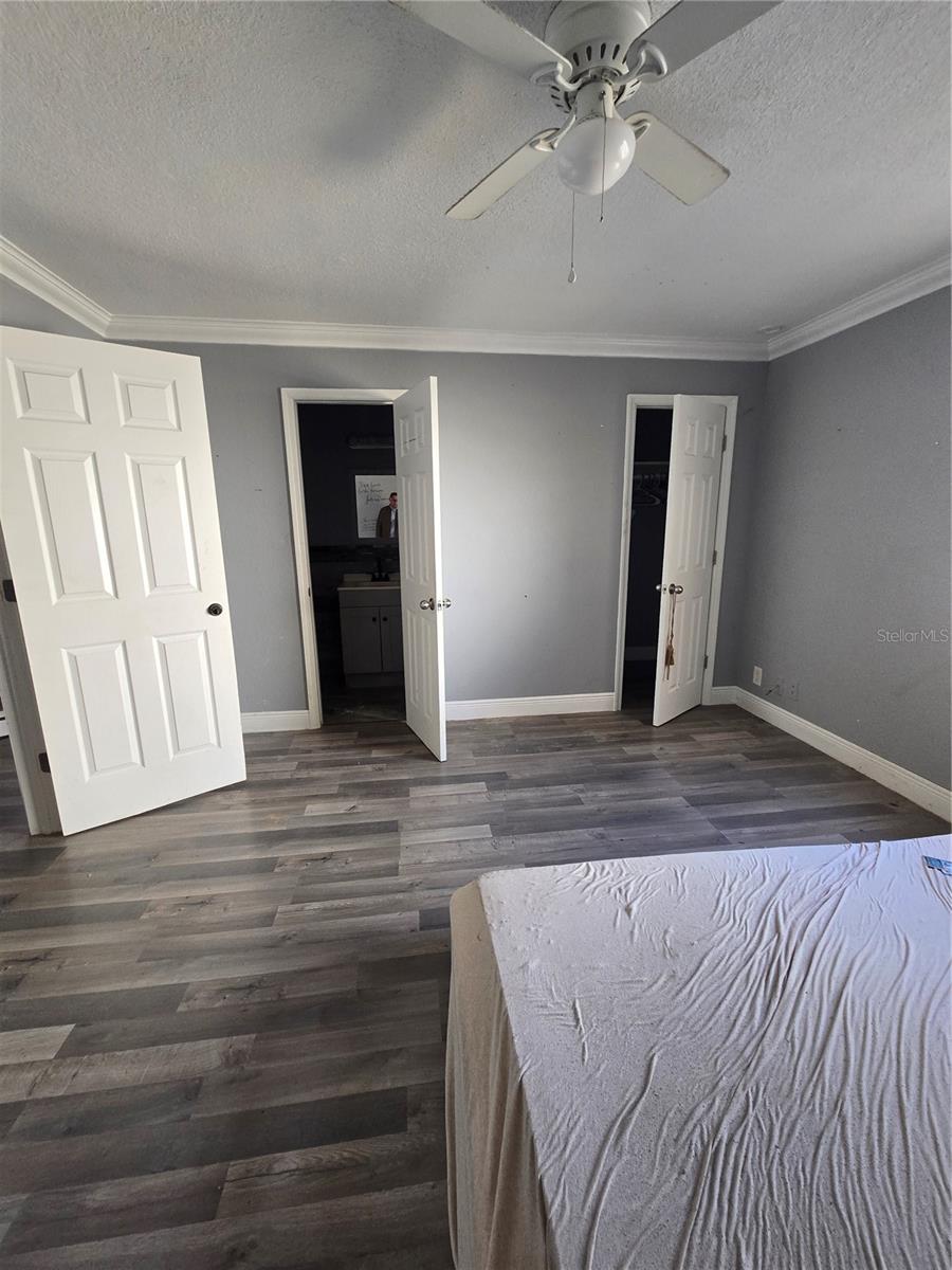 Image 6 of 13 For 125 Edgewater Drive