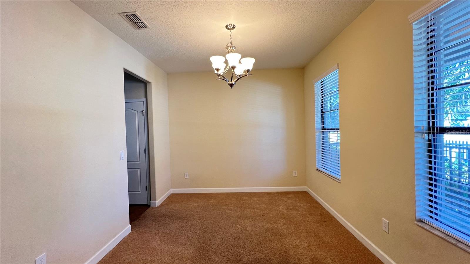 Image 10 of 45 For 13040 Overstreet Road