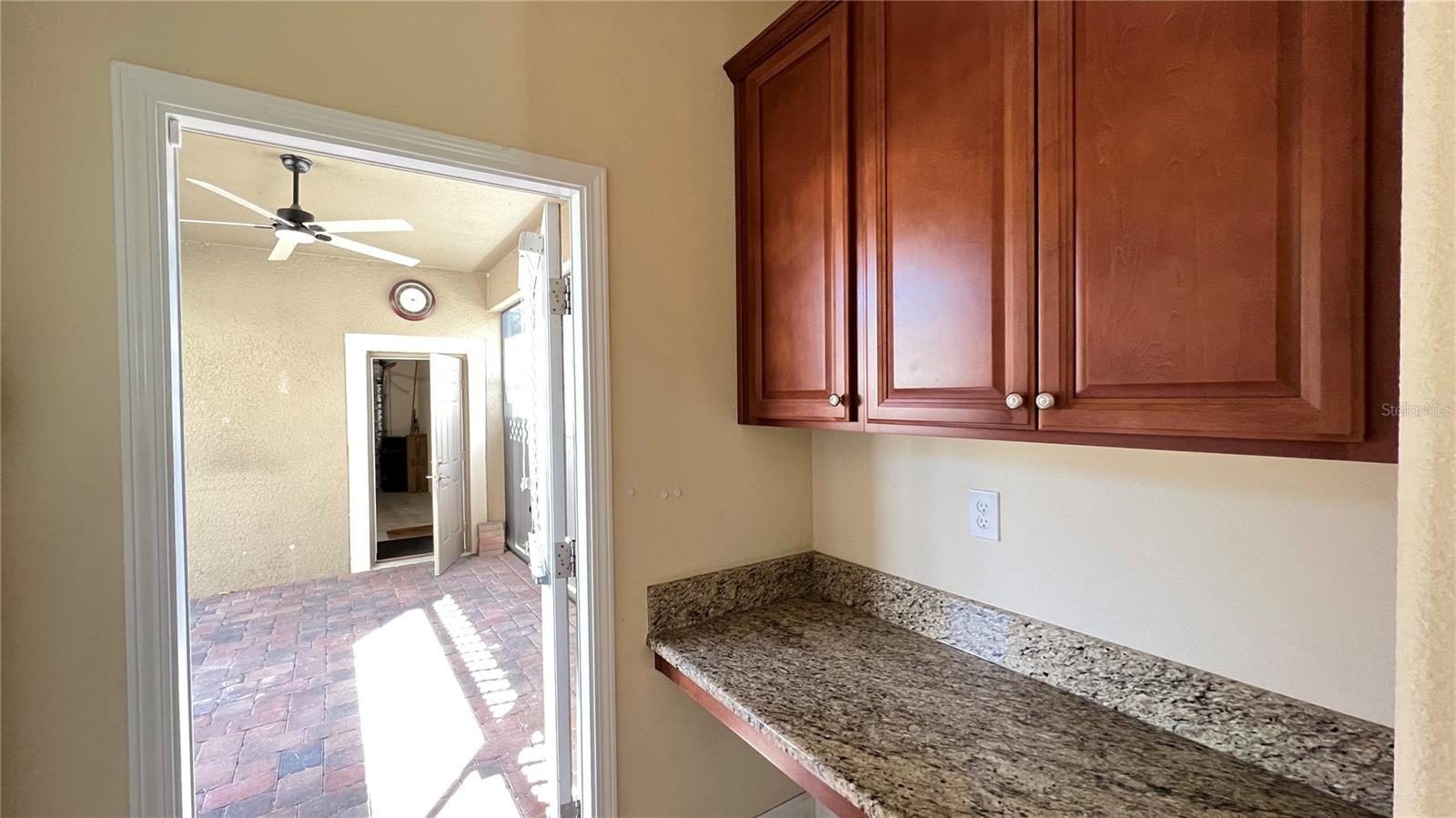 Image 22 of 45 For 13040 Overstreet Road