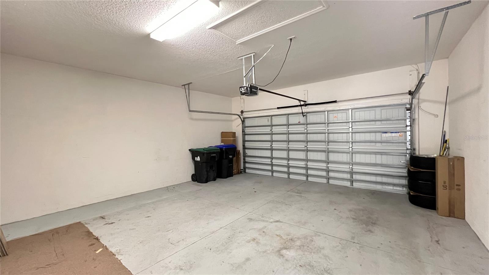 Image 25 of 45 For 13040 Overstreet Road