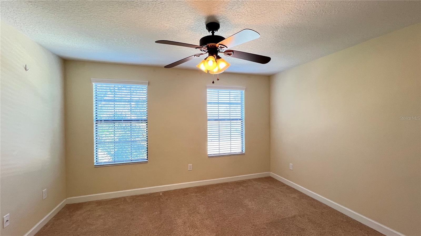 Image 32 of 45 For 13040 Overstreet Road