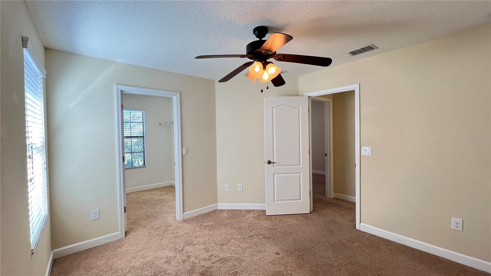 Image 35 of 45 For 13040 Overstreet Road