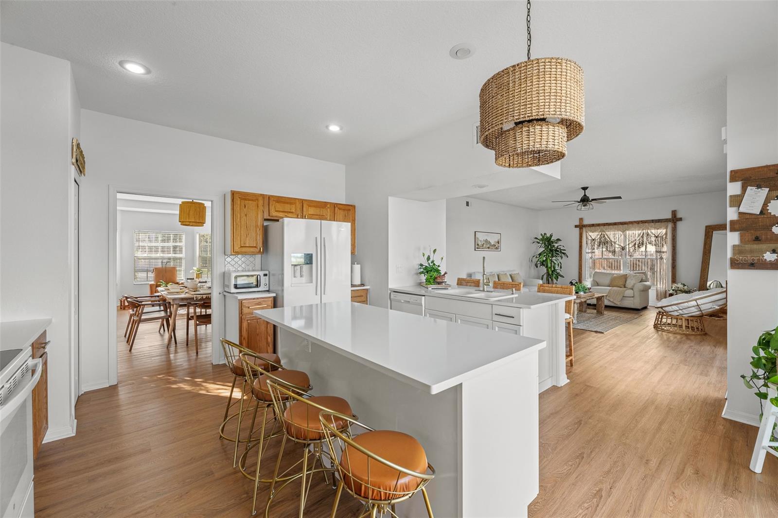 Image 8 of 34 For 6523 Canterlea Drive