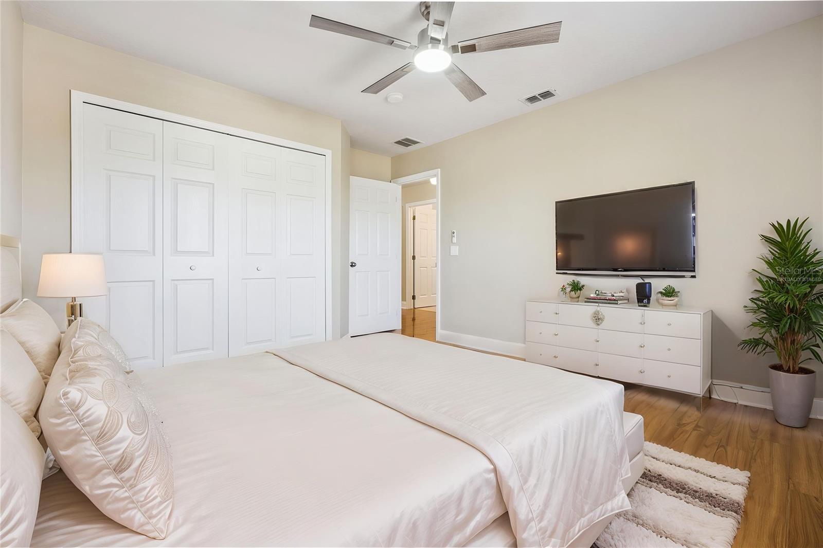 Image 16 of 54 For 5160 Terra Vista Way