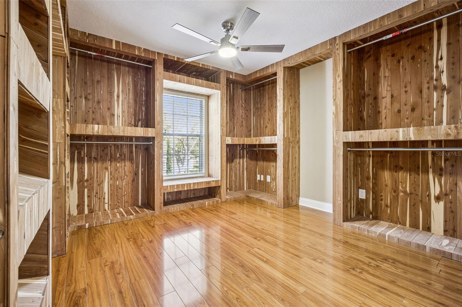 Image 44 of 54 For 5160 Terra Vista Way