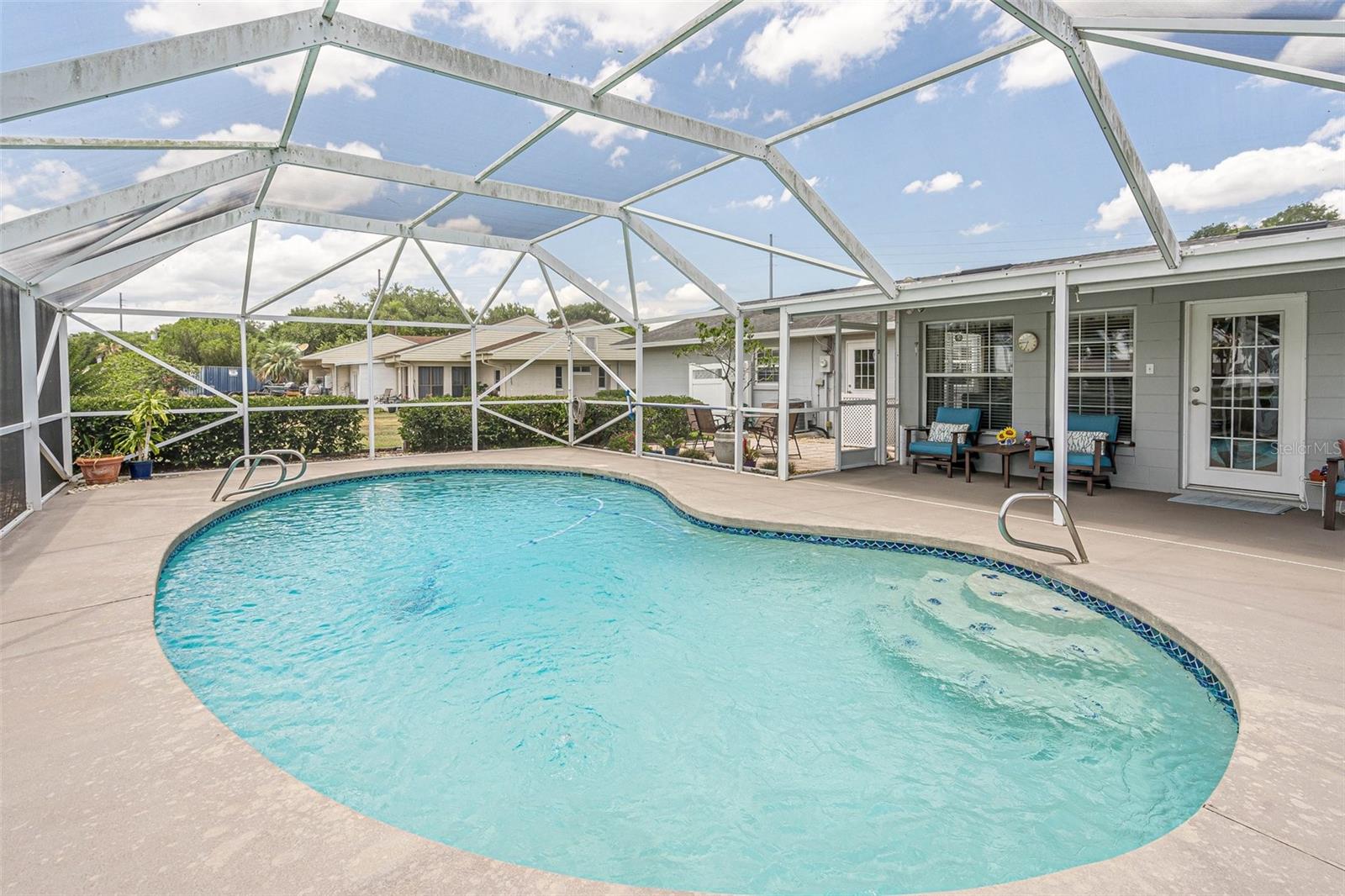 Image 14 of 42 For 720 Shore Drive